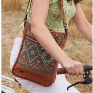 CARAMEL BURST Shoulder Bag